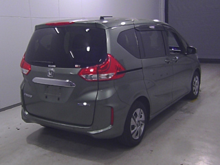 HONDA FREED 2024