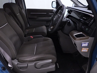 HONDA STEP WAGON 2017