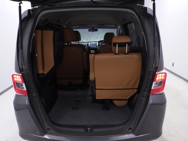 HONDA FREED 2015
