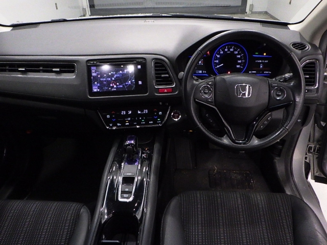 HONDA VEZEL 2014