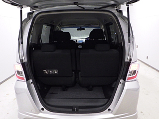 HONDA FREED 2012