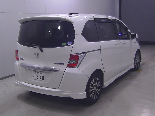 HONDA FREED 2015