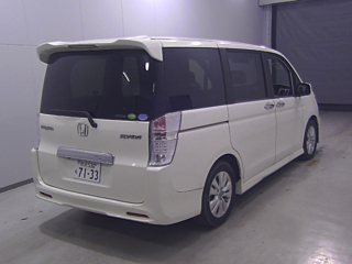 HONDA STEP WAGON 2011