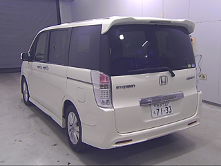 HONDA STEP WAGON 2011