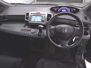 HONDA FREED 2013