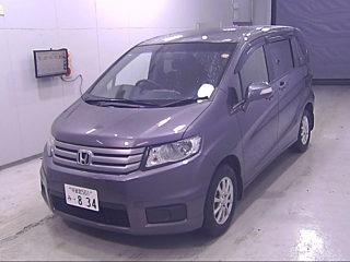 HONDA FREED 2013
