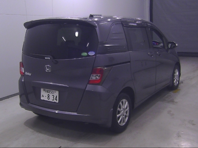 HONDA FREED 2013
