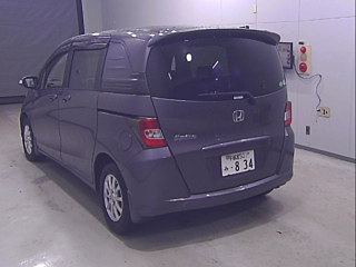 HONDA FREED 2013