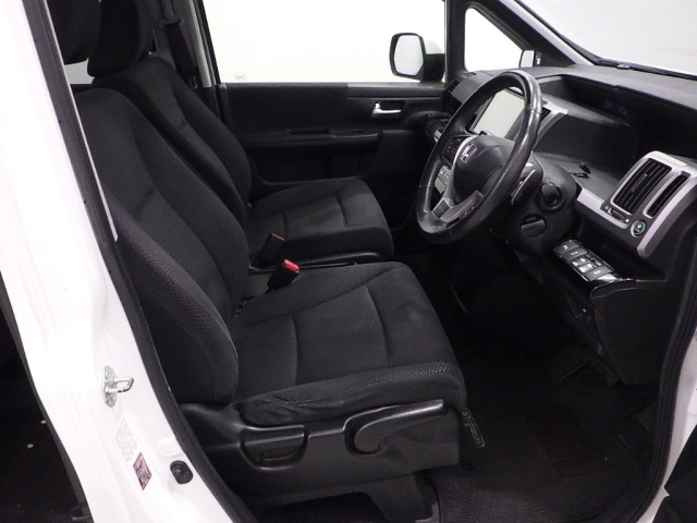 HONDA STEP WAGON 2013