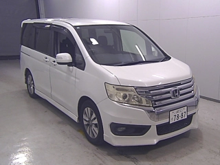 HONDA STEP WAGON 2013