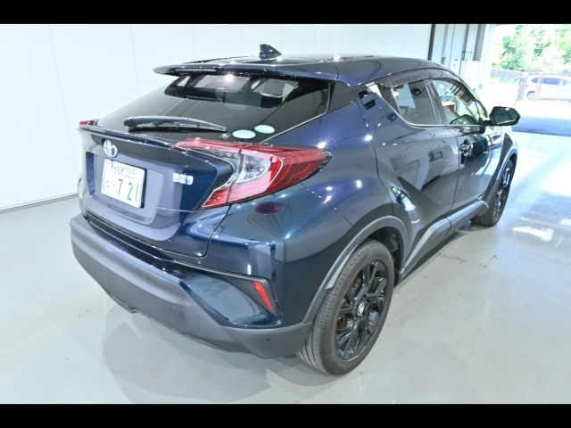 TOYOTA C-HR 2019