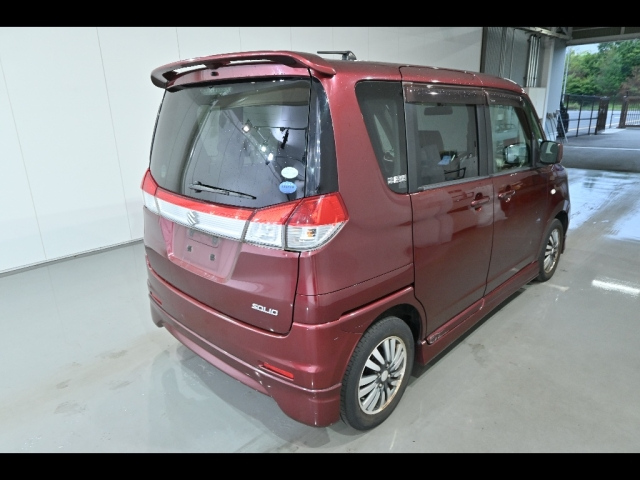 SUZUKI SOLIO 2011