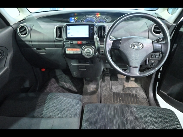DAIHATSU TANTO 2013