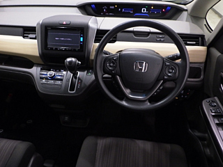 HONDA FREED 2017