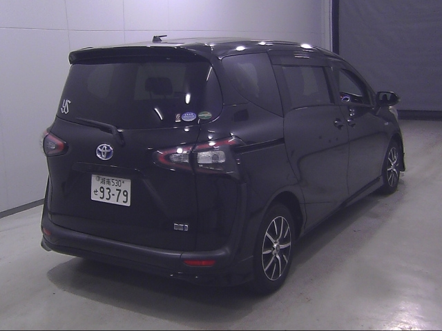 TOYOTA SIENTA 2015