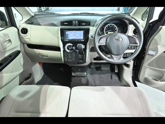 NISSAN DAYZ 2013