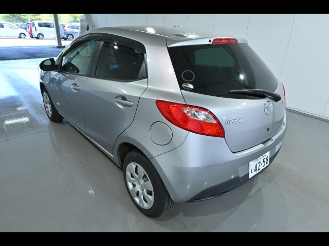 MAZDA DEMIO 2011