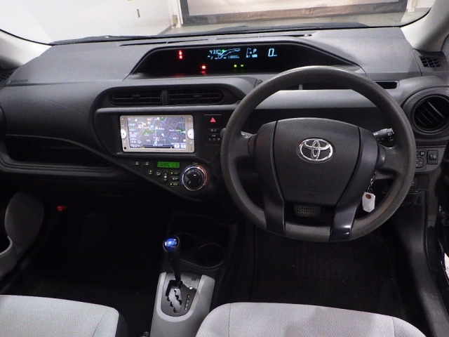 TOYOTA AQUA 2014