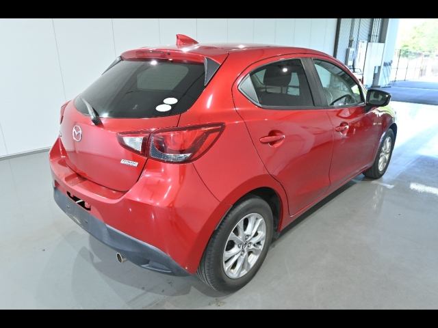 MAZDA DEMIO 2016