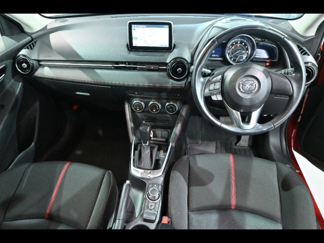 MAZDA DEMIO 2016