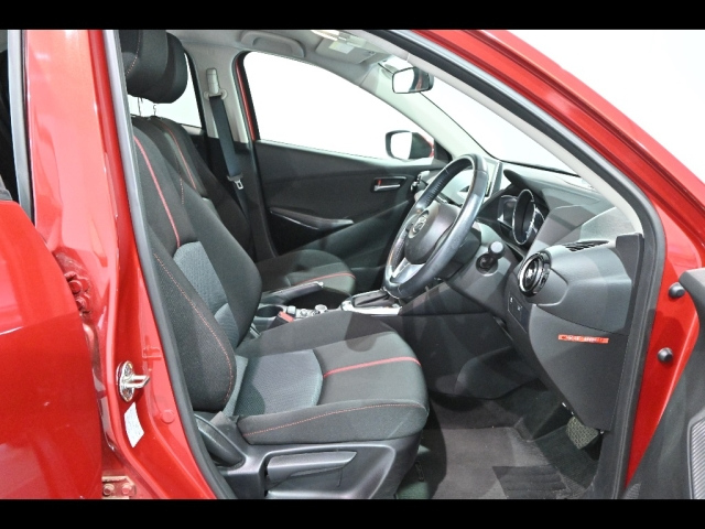 MAZDA DEMIO 2016