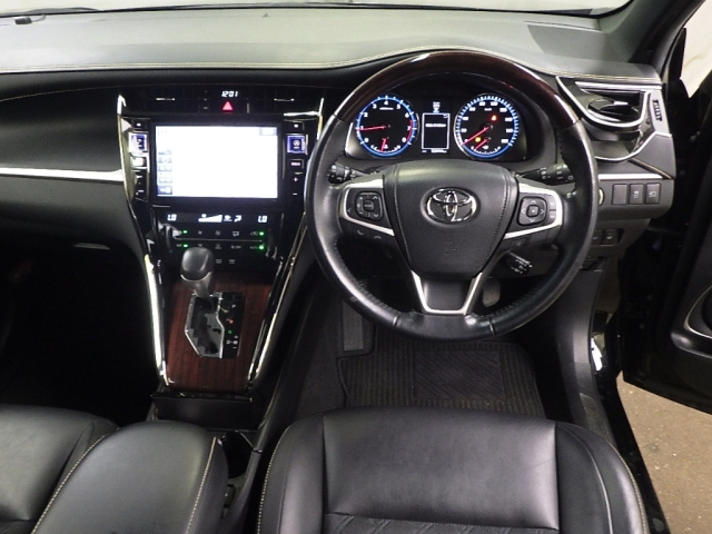 TOYOTA HARRIER 2016