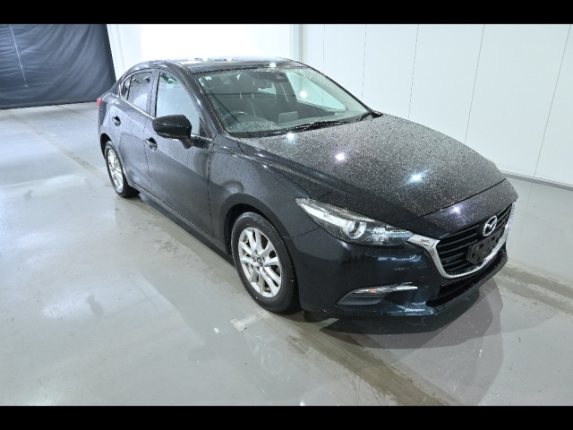 MAZDA AXELA 2017
