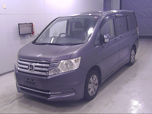 HONDA STEP WAGON 2012