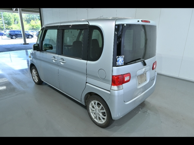 DAIHATSU TANTO 2010