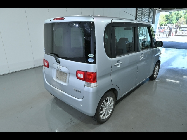 DAIHATSU TANTO 2010