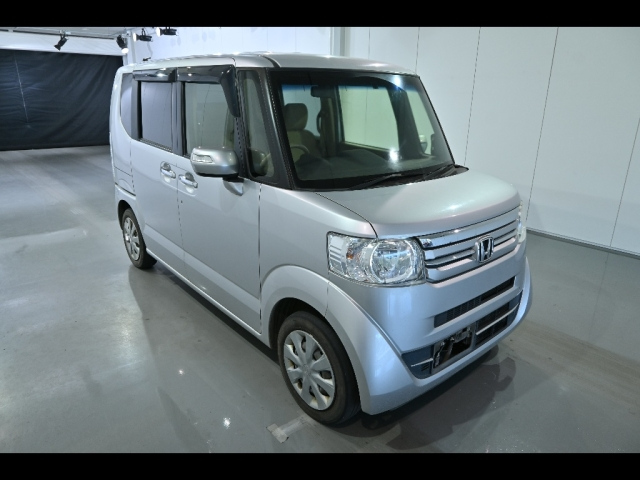 HONDA N BOX 2016