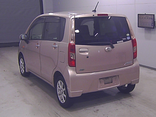DAIHATSU MOVE 2011