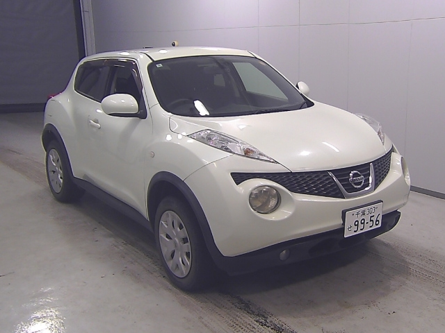 NISSAN JUKE 2012