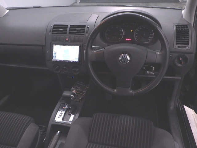 VOLKSWAGEN POLO 2008