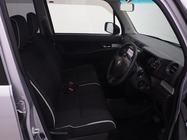 TOYOTA PIXIS SPACE 2013