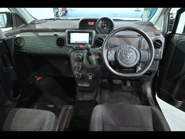 TOYOTA SPADE 2014