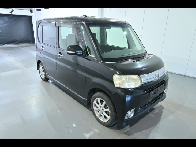 DAIHATSU TANTO 2012