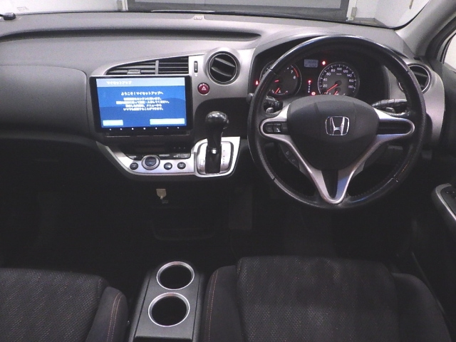 HONDA STREAM 2012