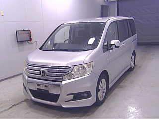 HONDA STEP WAGON 2011