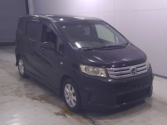HONDA FREED 2010