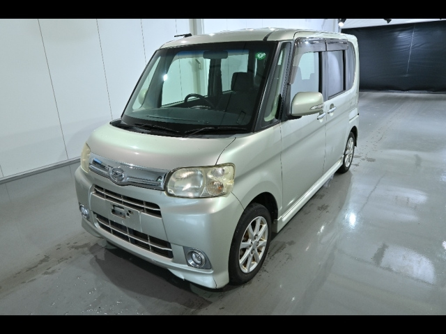 DAIHATSU TANTO 2013