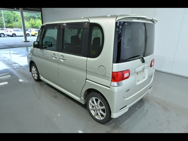 DAIHATSU TANTO 2013