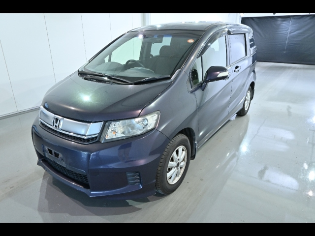 HONDA FREED 2015