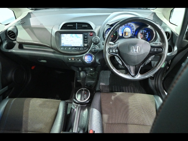 HONDA FIT SHUTTLE 2013