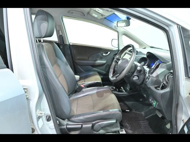 HONDA FIT SHUTTLE 2013
