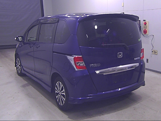 HONDA FREED 2014