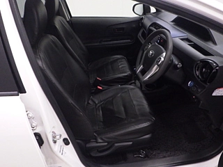 TOYOTA AQUA 2016