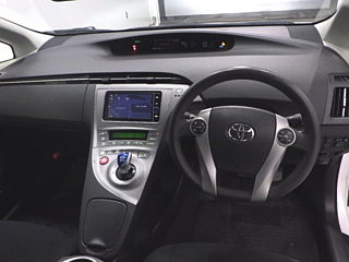 TOYOTA PRIUS 2013