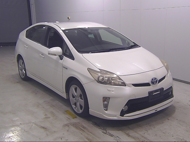 TOYOTA PRIUS 2013