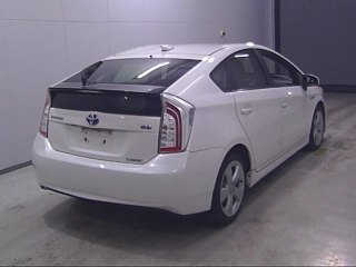 TOYOTA PRIUS 2013